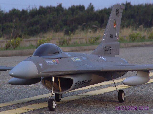 F16-1.jpg