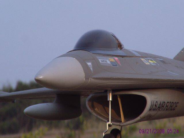 F16-2.jpg