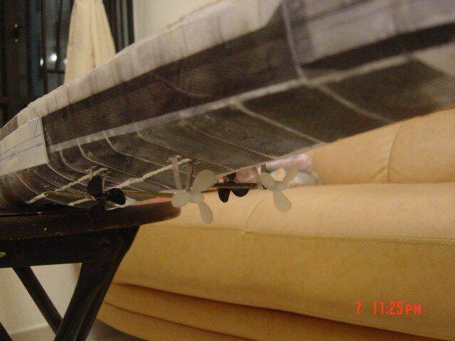 船軸通常為直徑2mm, 那麼銅管應約2.5mm