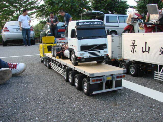 運送底盤車