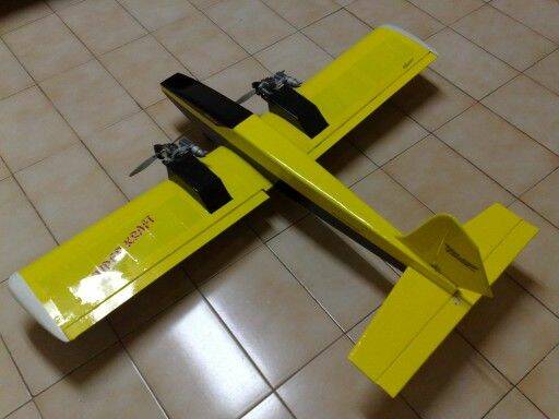 雙引擎飛機-1.jpg