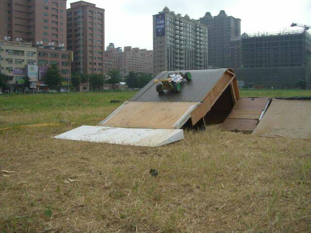 跳74.jpg