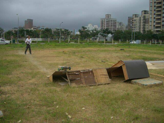 罐大先測試大跳臺.jpg