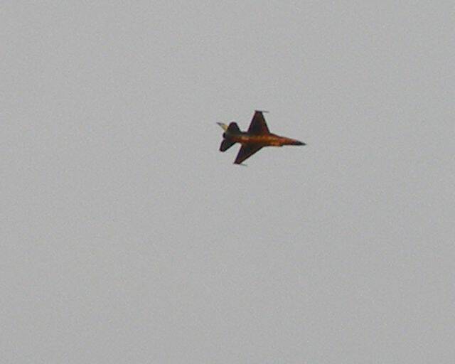 F16-5.jpg
