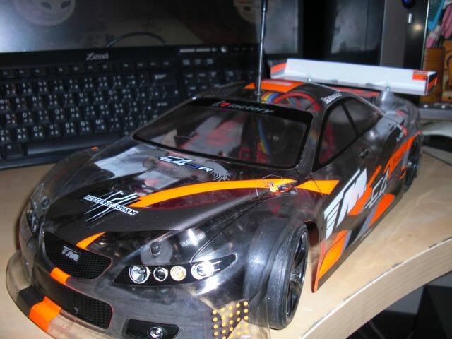 新車+新殼沒噴也很好看啊