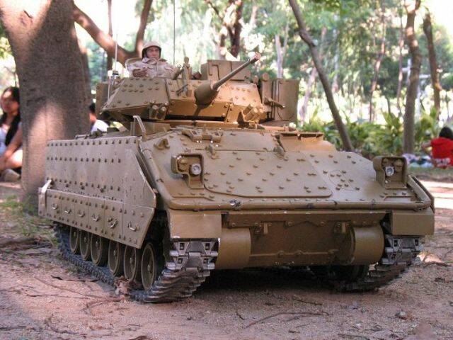 M2A2...jpg