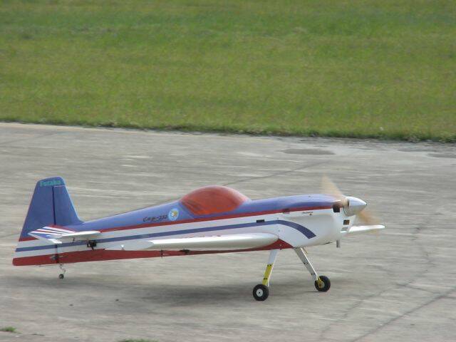 首航機頭太輕好不容易降落