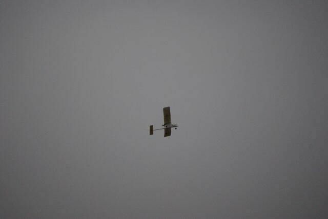 報告司令部...有狀況...有狀況 找到了...(找到了什麼)