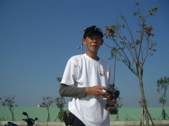 幹!!都追不到李仔.JPG
