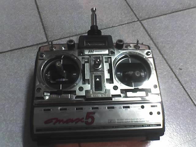 JR MAX 5五動40頻發射機3.jpg