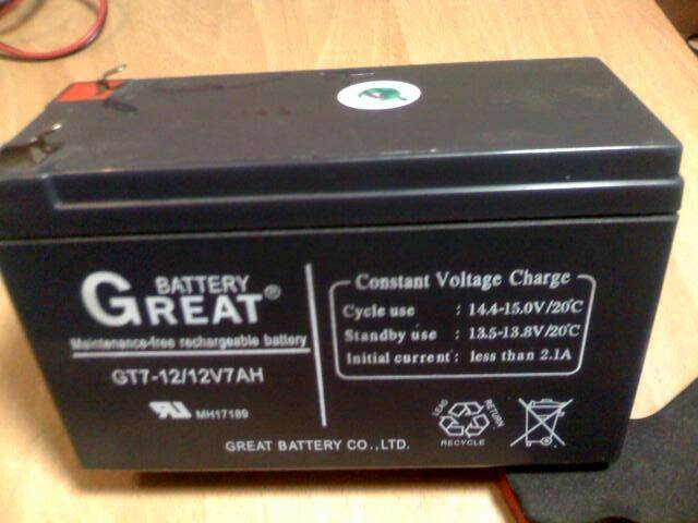 這柯電池可不可以用我的充電器充呢?
