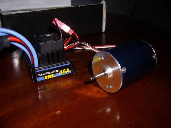 SAE-45A車用無刷電變-6.jpg