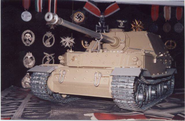 1-16 Elefant-03.jpg