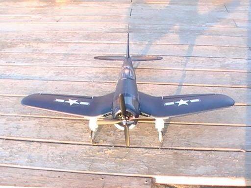 f4u02.JPG