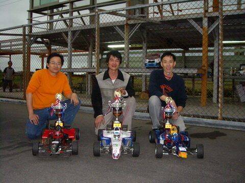 F-1組