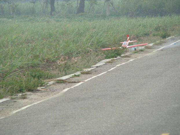 一個輪胎照樣跑!