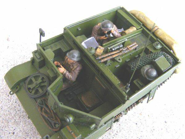universal Carrier small pix .jpg