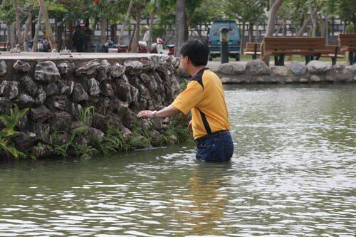 06潛艇NO控派出搜救部隊.jpg