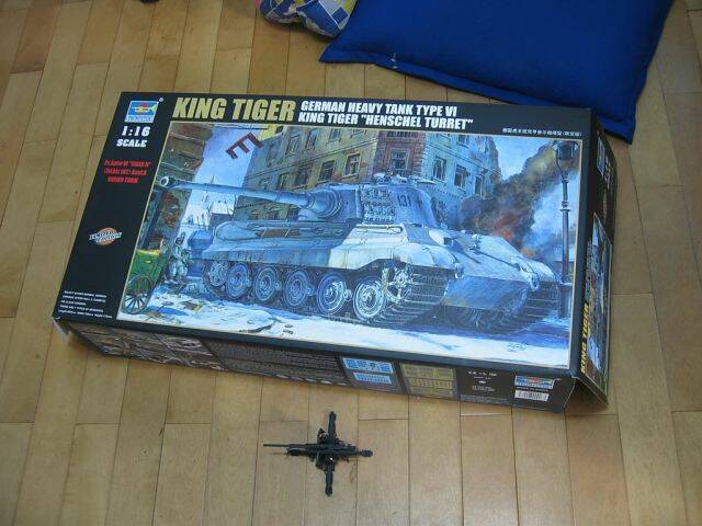 king tiger 001.jpg