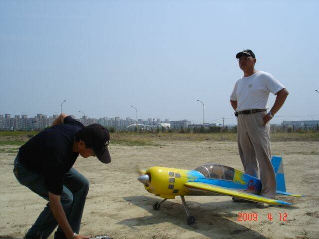 2009.0408 038.jpg