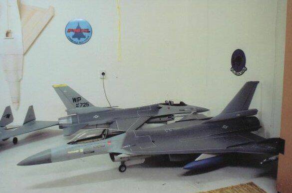 F16XL_005.jpg