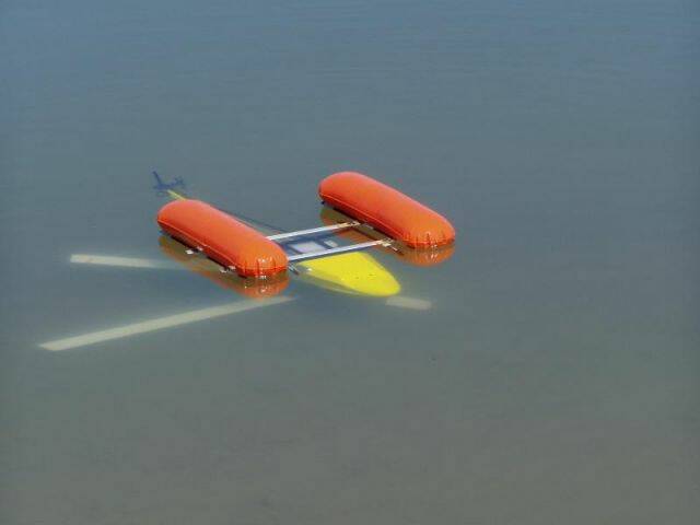 FloatFly040907_067.jpg