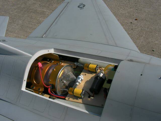F-16_980501-004.JPG