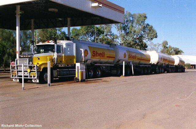 57_shell_titan_fuelling.jpg