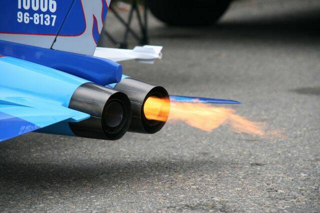 一號發動機起動