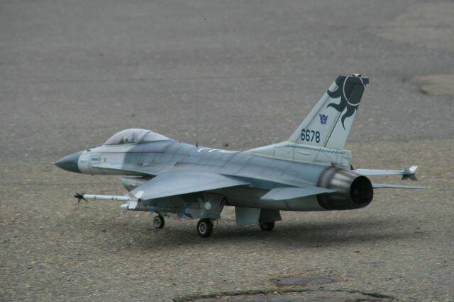 大坪停車，準備歸詢室報告