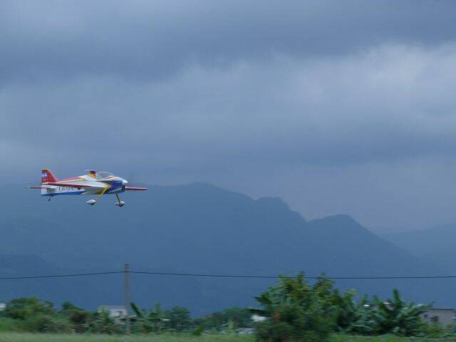 L1000266-1.JPG