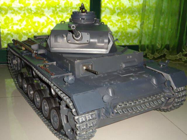compare Pz iii & tiger 004.jpg