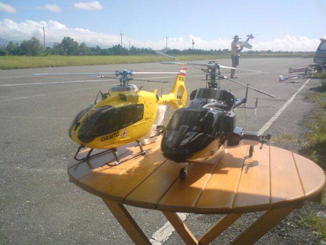 宜蘭機友的像真直升機亞拓450,500,各一台還有一台600未入鏡!