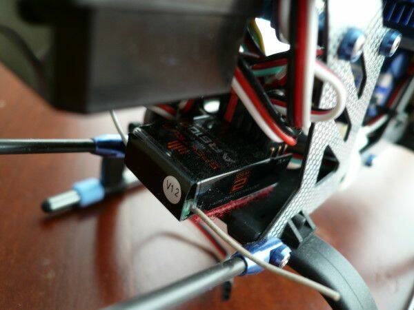AR6100還在直升機上