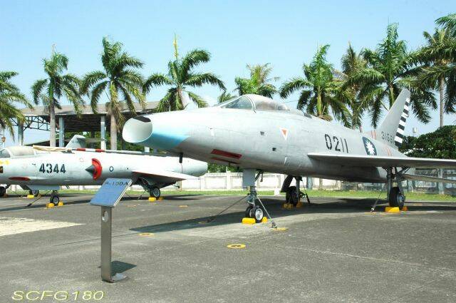 F100A-1.jpg