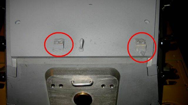 炮塔頂後部毒氣探測器固定底座－－－自加零件