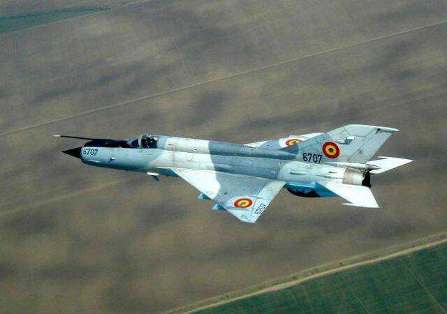 MIG_21_Lancer.jpg