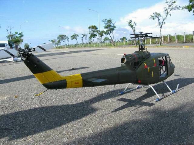 UH-1HV04.jpg