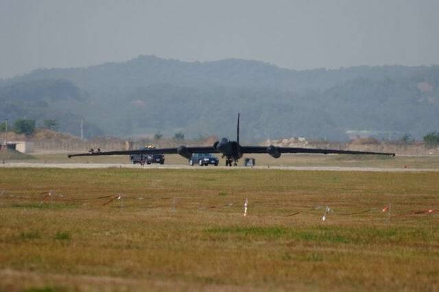 U-2翼展很長又很薄，昇力極佳