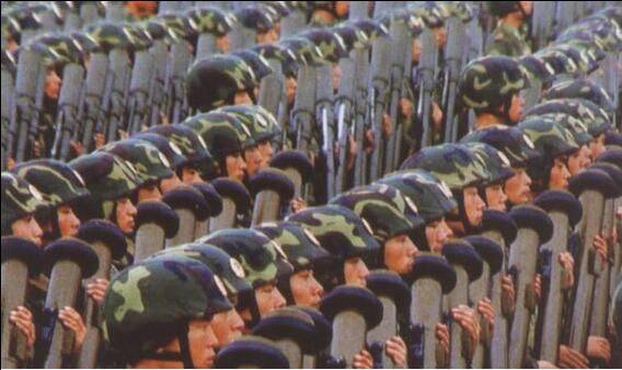 200人在外等候命令