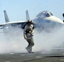 210px-F-14A_VF-191_CVN-65_1988.jpg