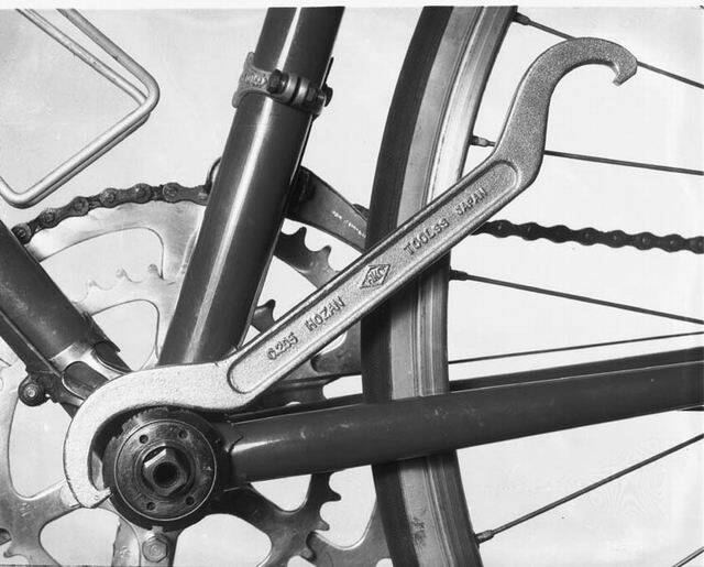 pin spanner2.jpg