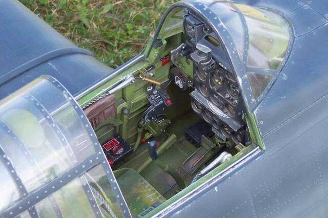 cockpit1.jpg