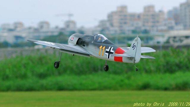 FW190 起飛