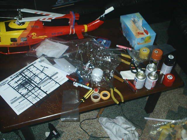 終於完工.有夠亂的桌面