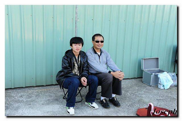 洪氏父子還是最認真的,聽說昨天下雨也來練習