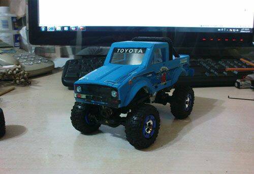 HILUX-2.jpg