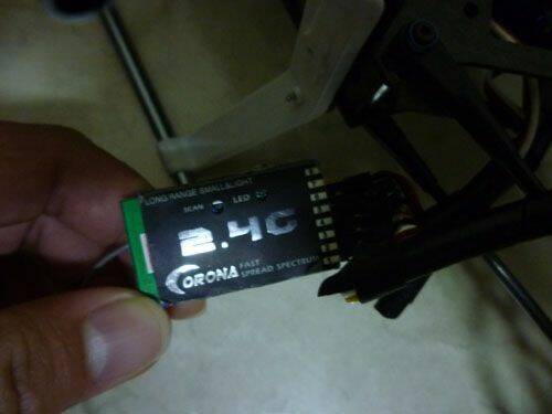CORONA2.4G八動接收
