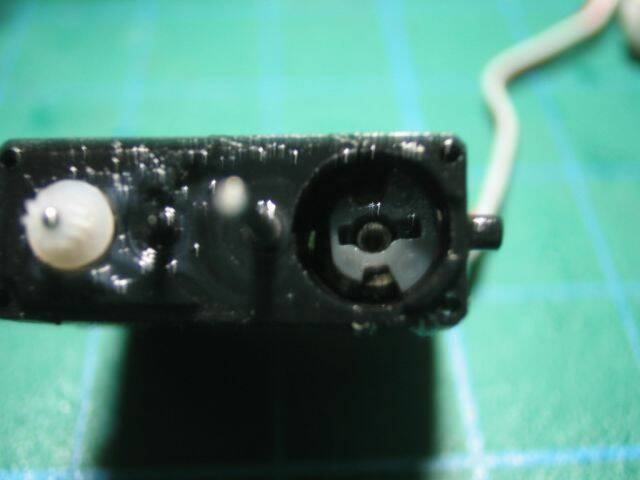 尾舵機1.jpg