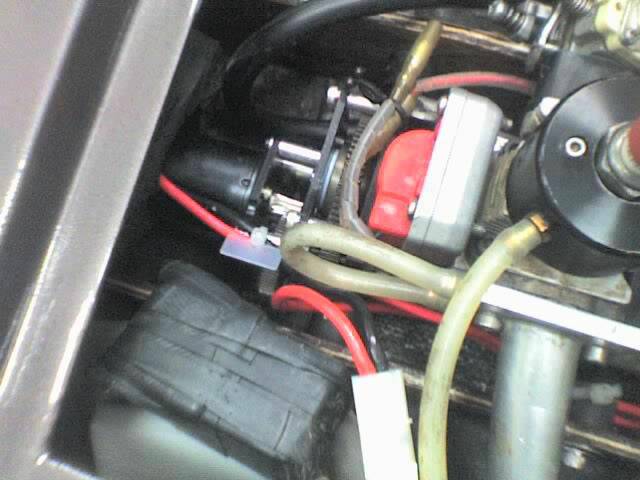 電啟動加11.1V鋰電池,用腳踏車內胎上膠密封